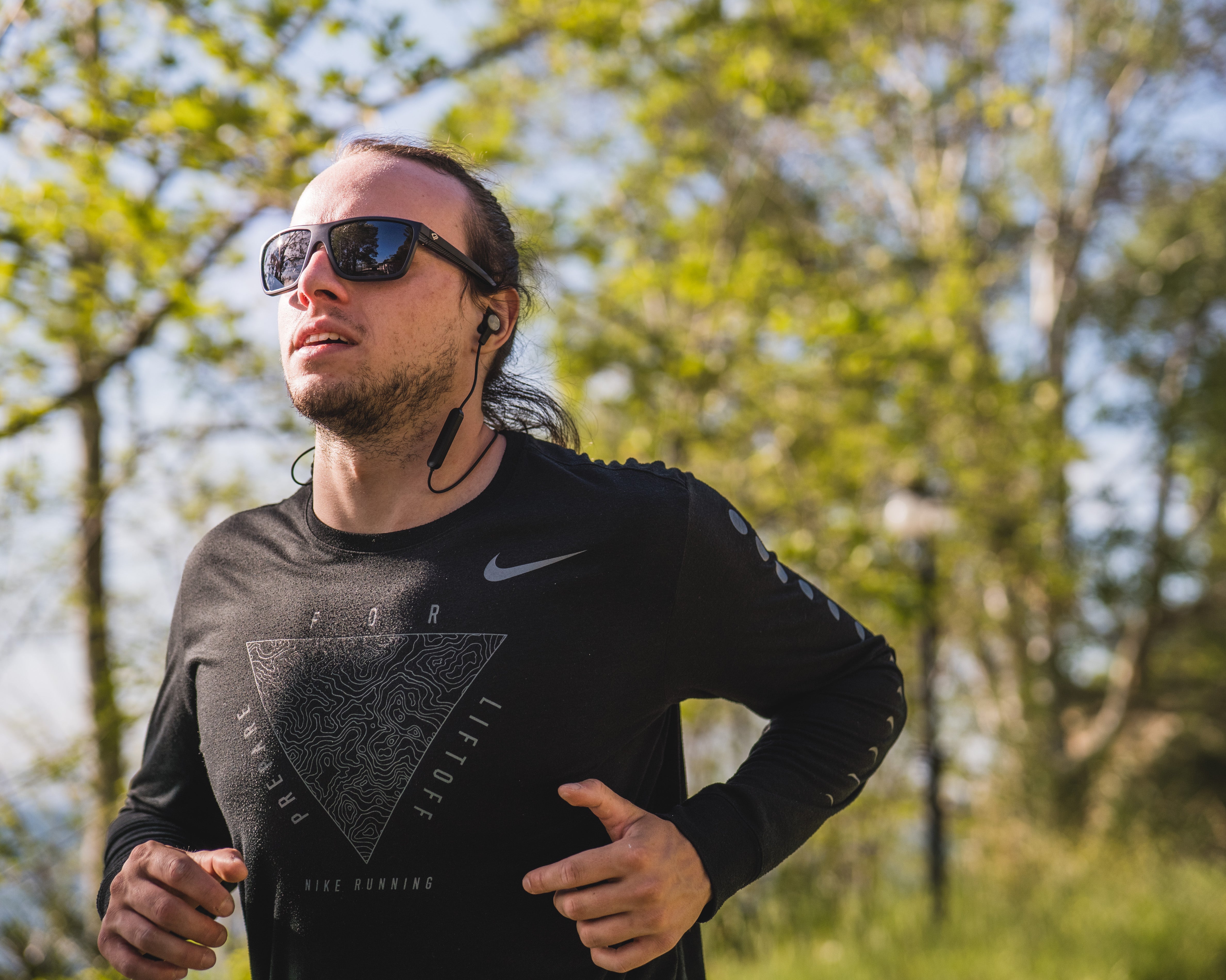 On the Run Lightweight and Comfortable Sunglasses for Runners