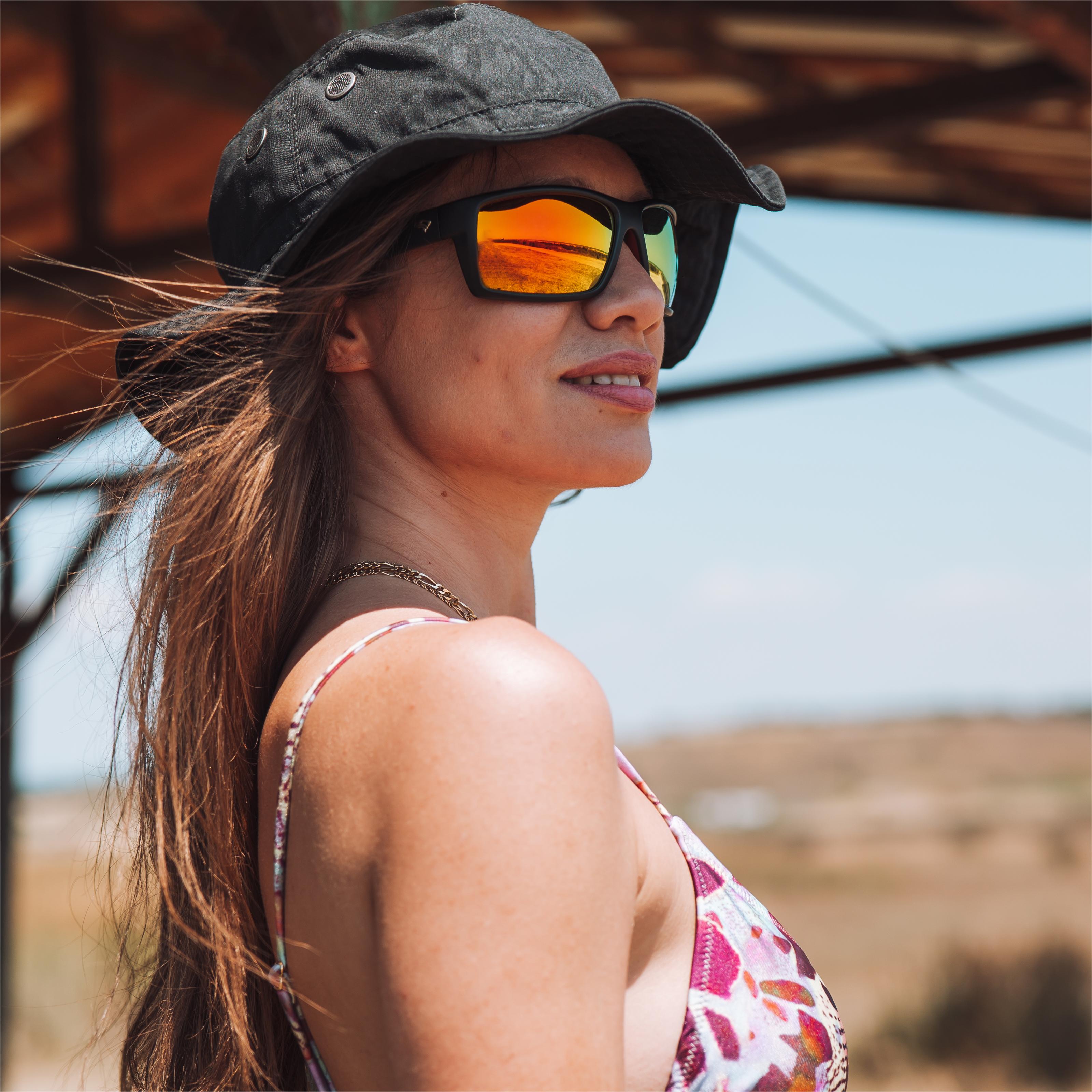 TOREGE Fashion Unisex Polarized Sunglasses For Men Women Running
